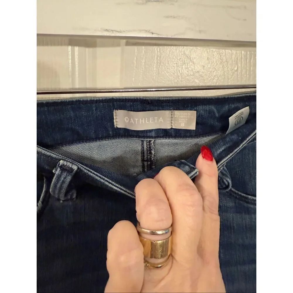Athleta Sculptek Taper Leg Jeans sz 8 EUC - Picture 5 of 9